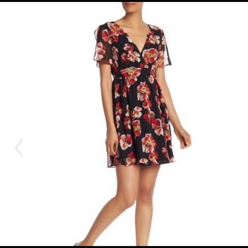 Like new Madewel tulip sleeve mini dress